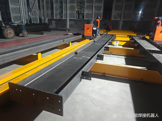 银川作为西北工业重镇,汽车制造,钢结构,压力容器等行业对焊接机器人